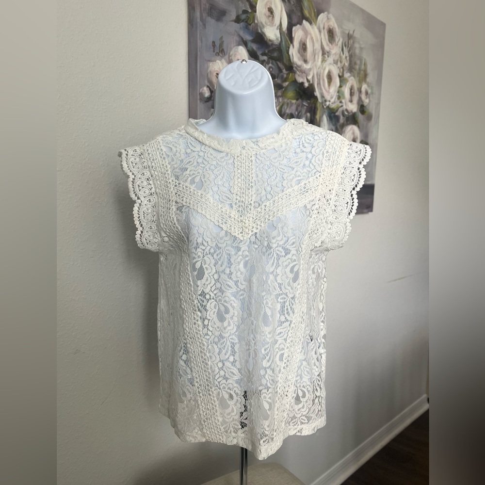 NWT Castro Off White Lace Sheer/See-Through Sleeveless Top/Tank Size 36/ 6 (US)